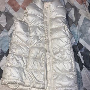 Off-White colored vest- size kids XL (14)